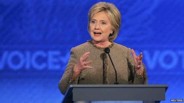 Hillary Clinton tells heckler 'you are very rude' - BBC News