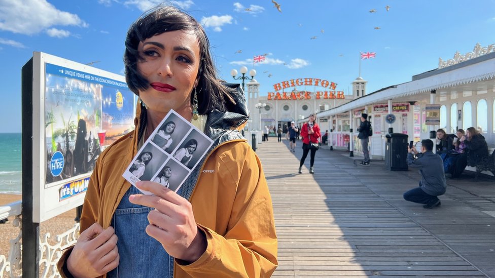 Bella di Brighton Pier