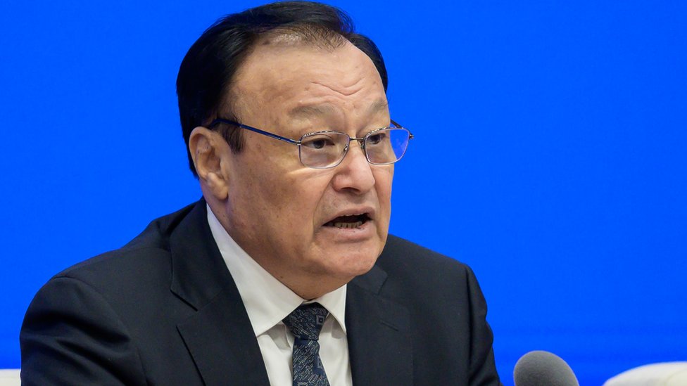شهرت ذاكر دافع عن المراكز وانتقد وسائل الإعلام الغربية