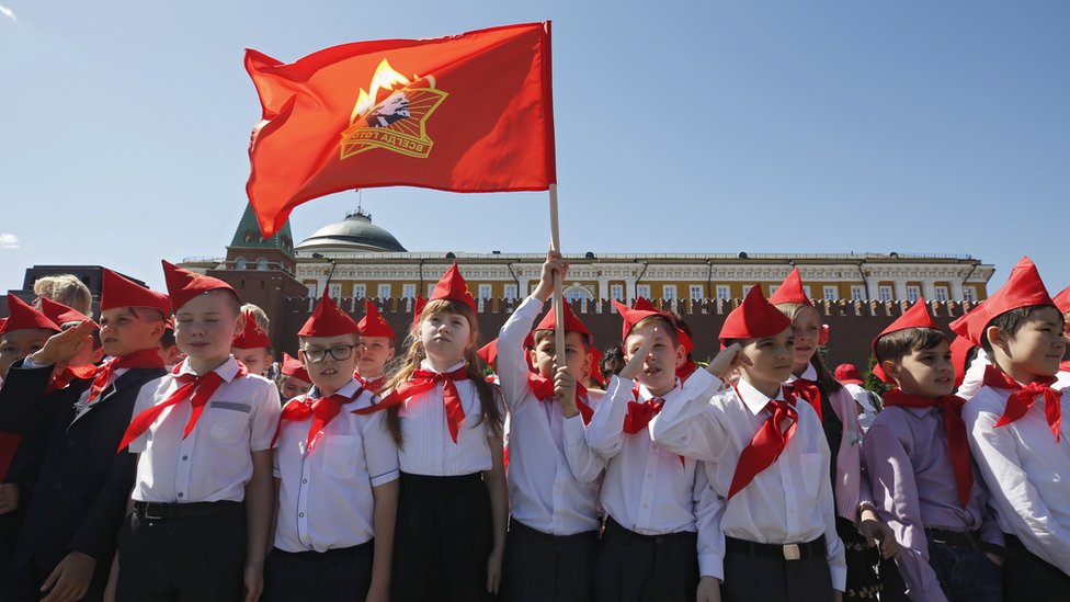 К 100-летию пионерии в России создают детскую организацию. В нее могут включить 18 млн детей