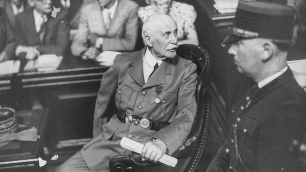 Pétain durante su juicio.