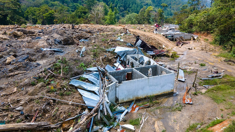 Casa destruida por huracanes en la localidad de Queja, deparamento de Alta Verapaz, en Guatemala.