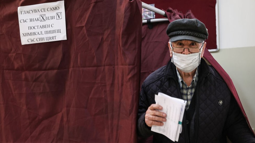 İstanbul'da oy kullanan Bulgar vatandaşı Türk