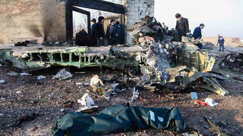 Ostaci aviona koji je pao u blizini aerodroma u Teheranu, 08. januar 2020.