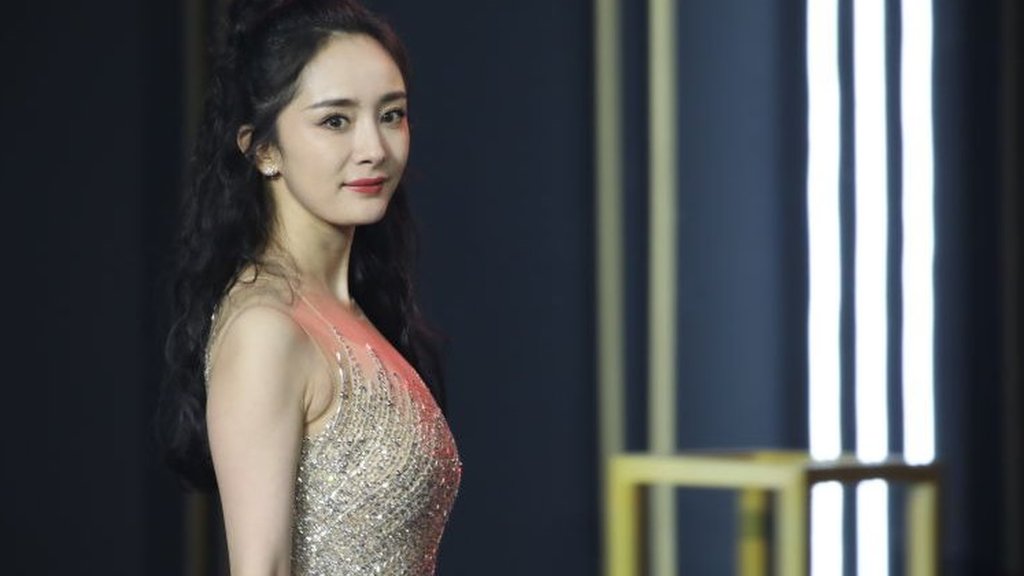 China's Zhou Dongyu Is Focusing on Acting, Says Female Roles Improving
