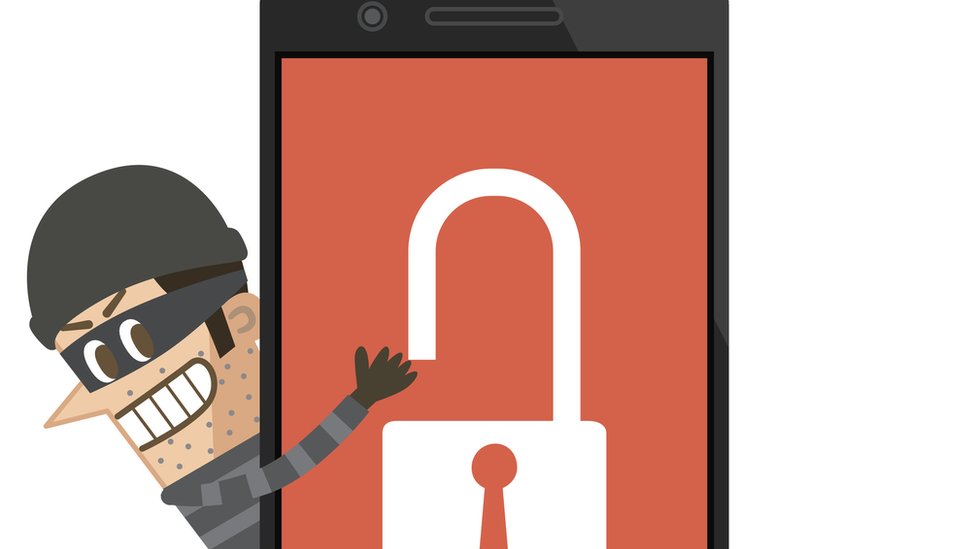 Un teléfono desactualizado es más vulnerable a los hackers. hacker