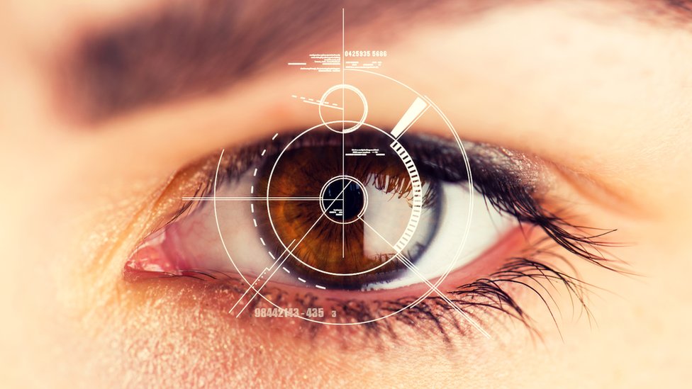 La causa de la dislexia se hallaría en una pequeña zona de la retina, según los expertos. Ojo