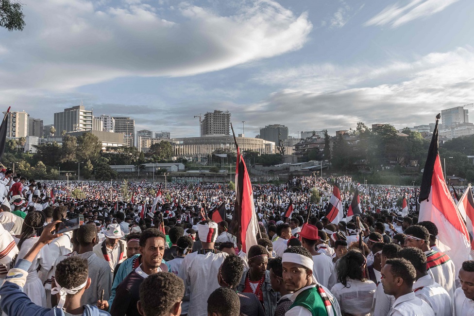 Толпы на площади Мескель в Аддис-Абебе