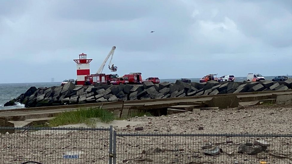 Rescue equipment parked on Scheveningen pier to recover the fifth body