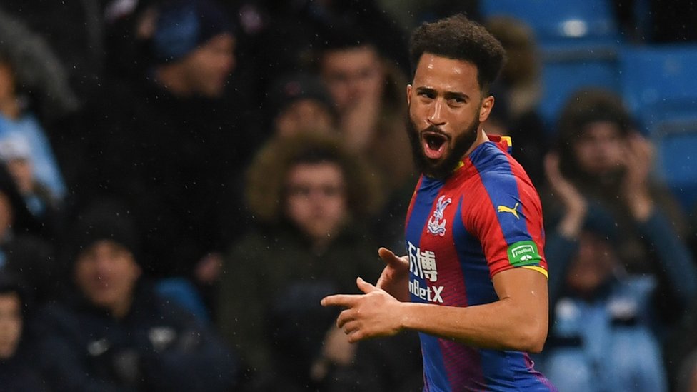 اندروس تاونسند لاعب كريستال بالاس بعد تسجيله هدفه المتميز