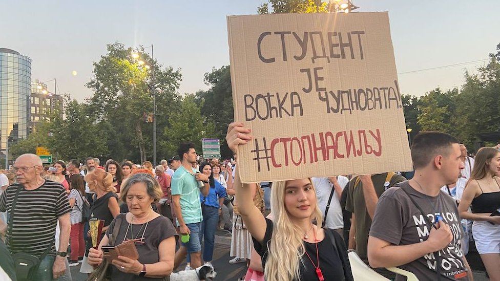 'Srbija protiv nasilja': Trinaesti protest u Beogradu završen ispred Republičkog javnog tužilaštva 9 protest