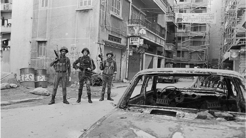 Lübnan İç Savaşı sırasında Batı Beyrut'taki Suriye askerleri