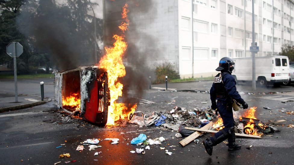 أعمال الشغب في مدينة نانت الفرنسية