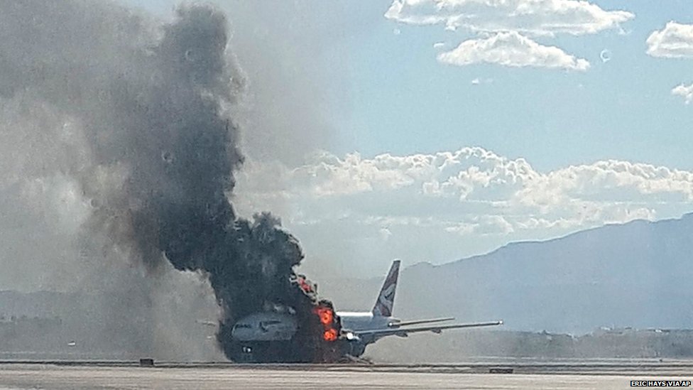 Самолет BA в огне