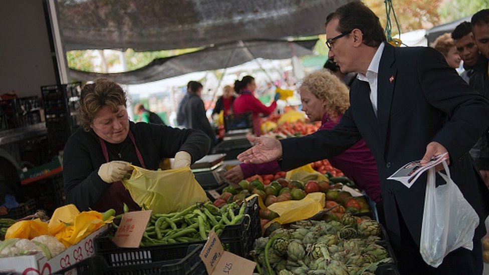 Овощи продаются в испанском регионе Мерсия (09 декабря 2015 г.)