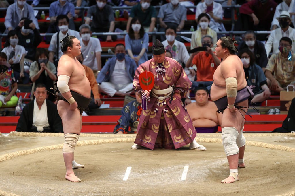Hakuho: Japonya'nın emekliliğini açıklayan yenilmez sumo güreşçisi
