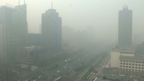 Beijing shrouded in smog