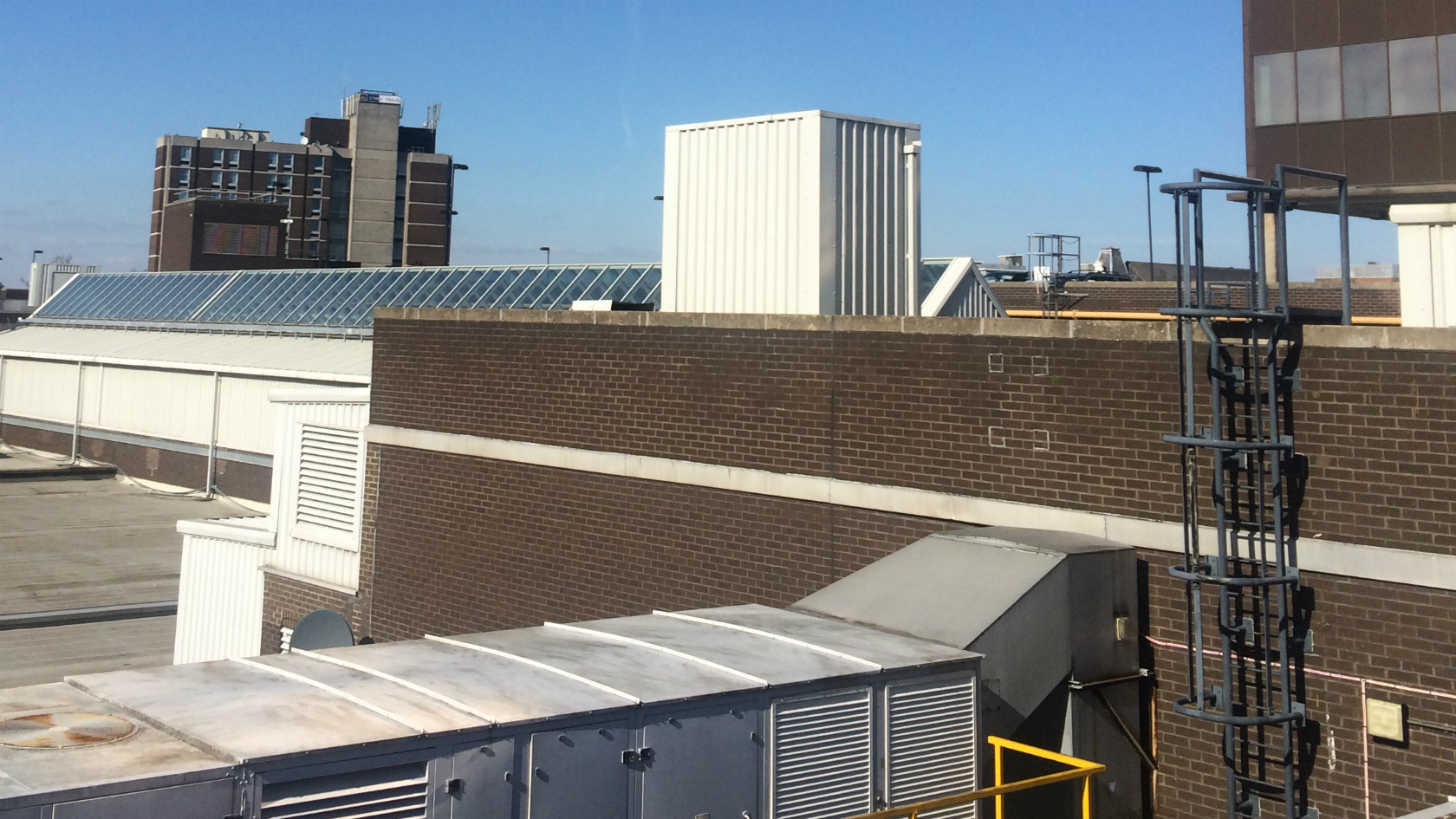 BBC Local Live Beds, Herts & Bucks on Wednesday, 18 November 2015. BBC News