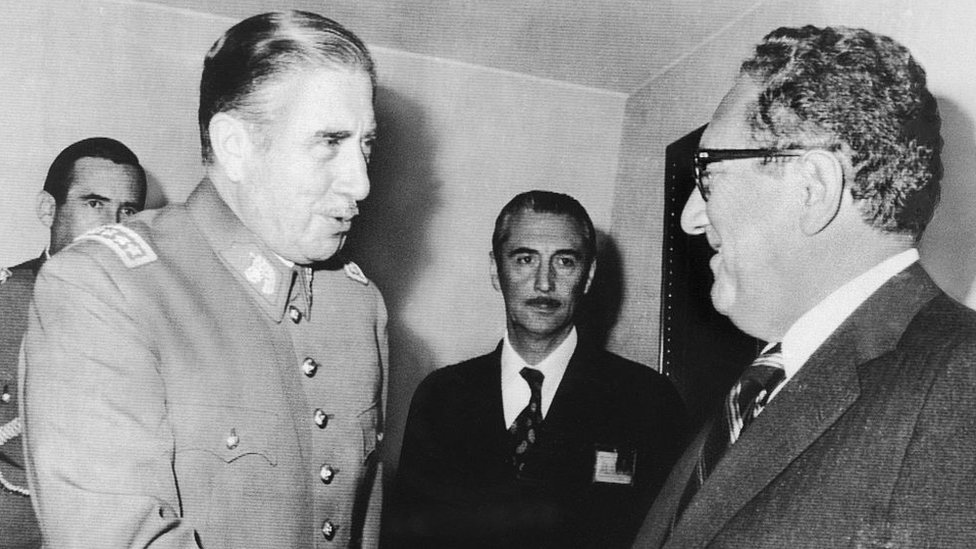 Augusto Pinochet y Henru Kissinger