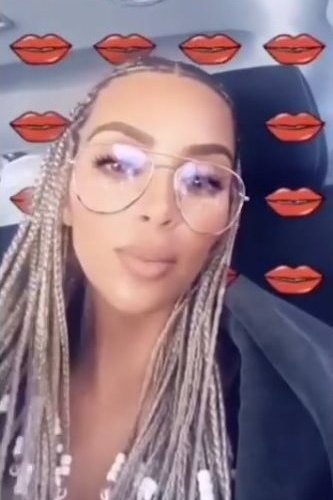 Ким Кардашьян Уэст демонстрирует свою прическу на Snapchat
