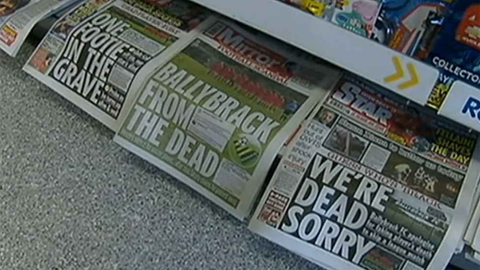 Portadas de la prensa en Irlanda.