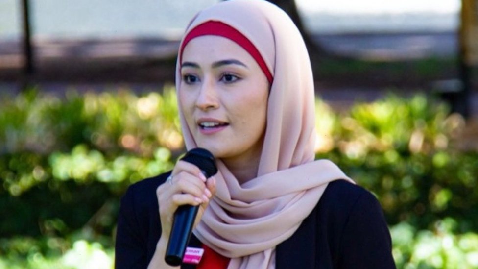 Fatima Payman: Meet Australia's first hijab-wearing senator