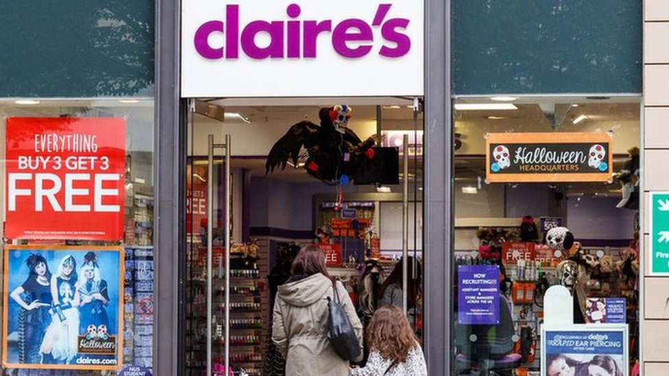 Claire's: tween jewelry and ear piercing retailer files for