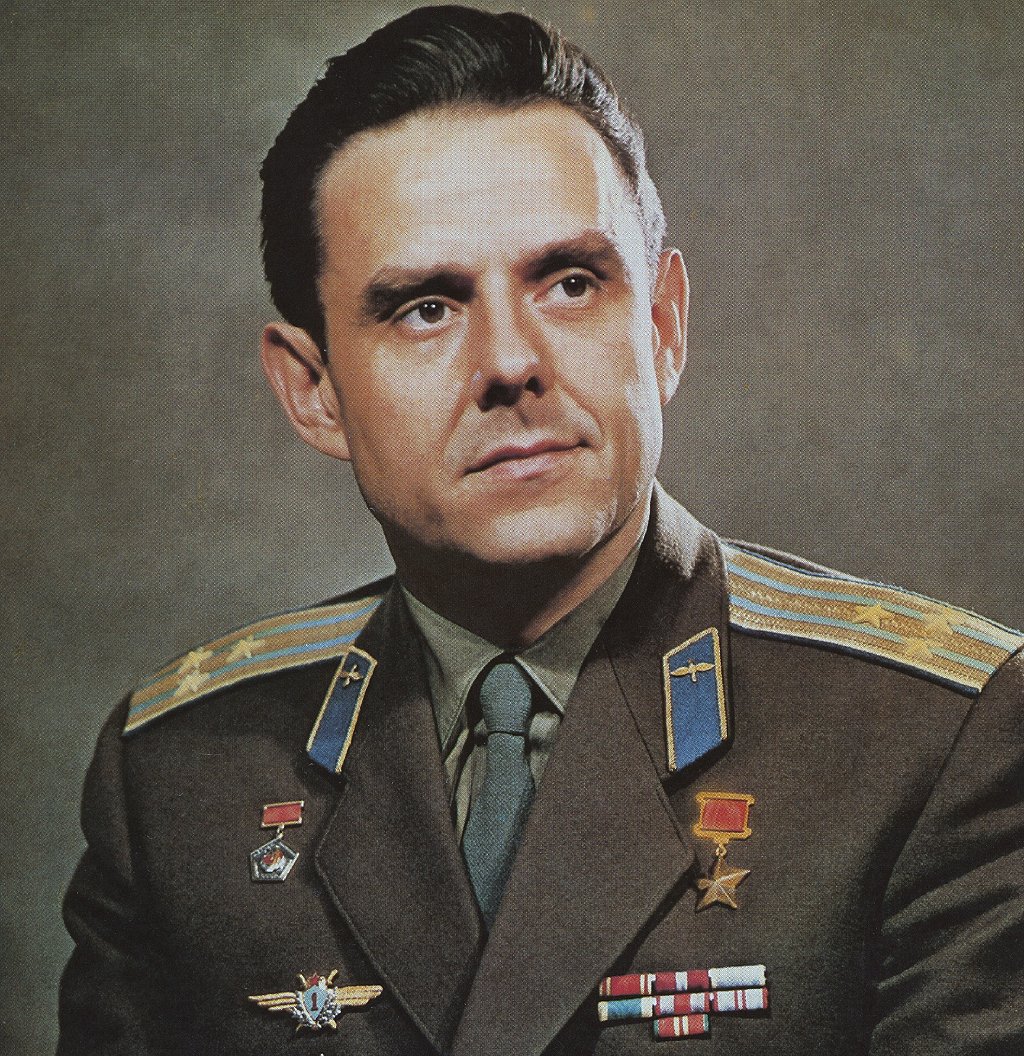Vladimir Mijaylovich Komarov (1927-24.04.1967), cosmonauta soviético. Foto de Vassili Malyshev.