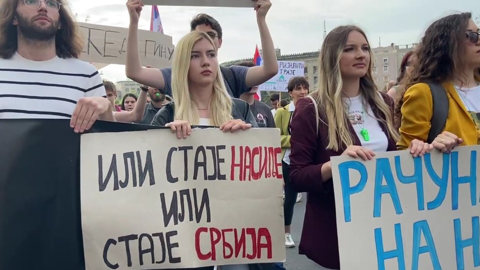 Srbija i politika: „Šetaćemo dok se ne ispune svi zahtevi" - poruka demonstranata sa sedmog opozicionog protesta 4 Sedmi protest Srbija protiv nasilja u Beogradu