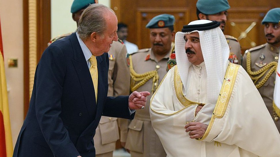 uan Carlos y el rey de Bahréin Hamad bin Isa al Khalifa en 2014.