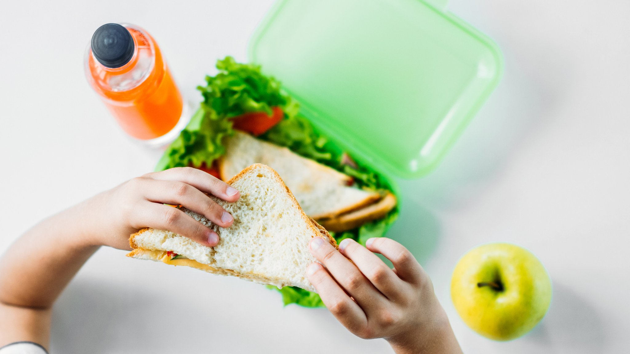 Packed lunches: How healthy is your ideal lunchbox? - BBC Newsround