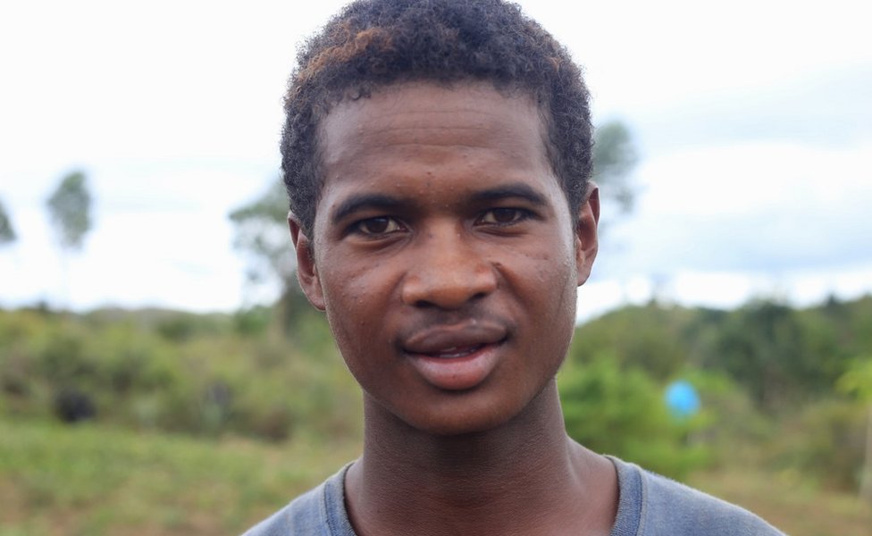 Омега, один из волонтеров «Молодежи для лемуров»