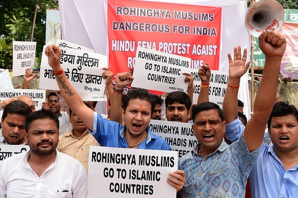 Kelompok sayap kanan India memprotes pengungsi Rohingya yang hidup di India 11 September 2017