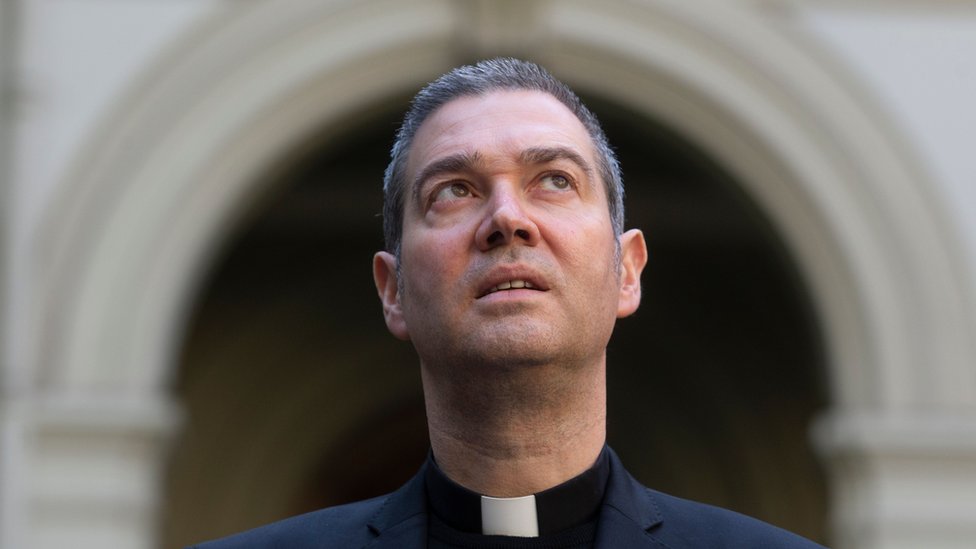 Jordi Bertomeu, junto con Charles Scicluna son los enviados del papa Francisco a investigar los abusos sexuales por parte de sacerdotes en Chile. Jordi Bertomeu