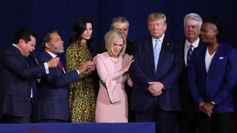 Donald Trump con líderes evangélicos
