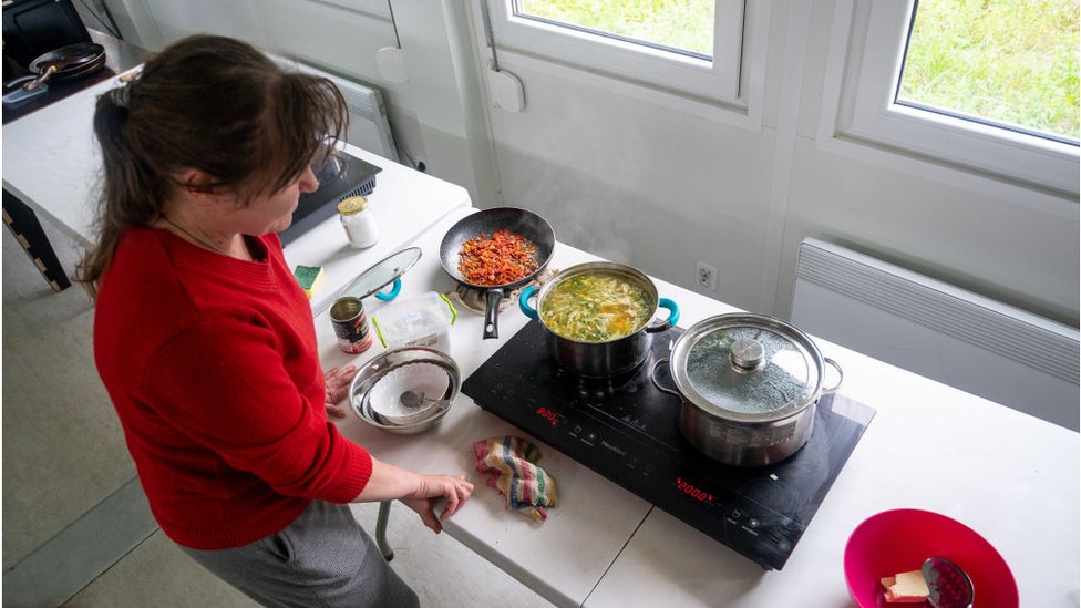 Sobrecarga por uso de cocinas eléctricas pudo haber producido la