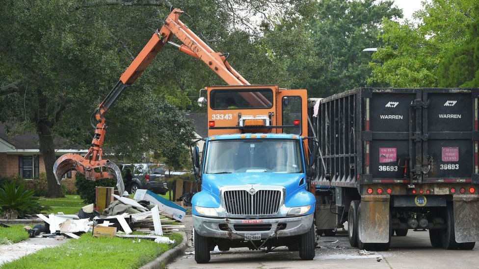 Algunos países cuentan con la capacidad necesaria. Otros no. Retiro de escombros en Houston después de Harvey