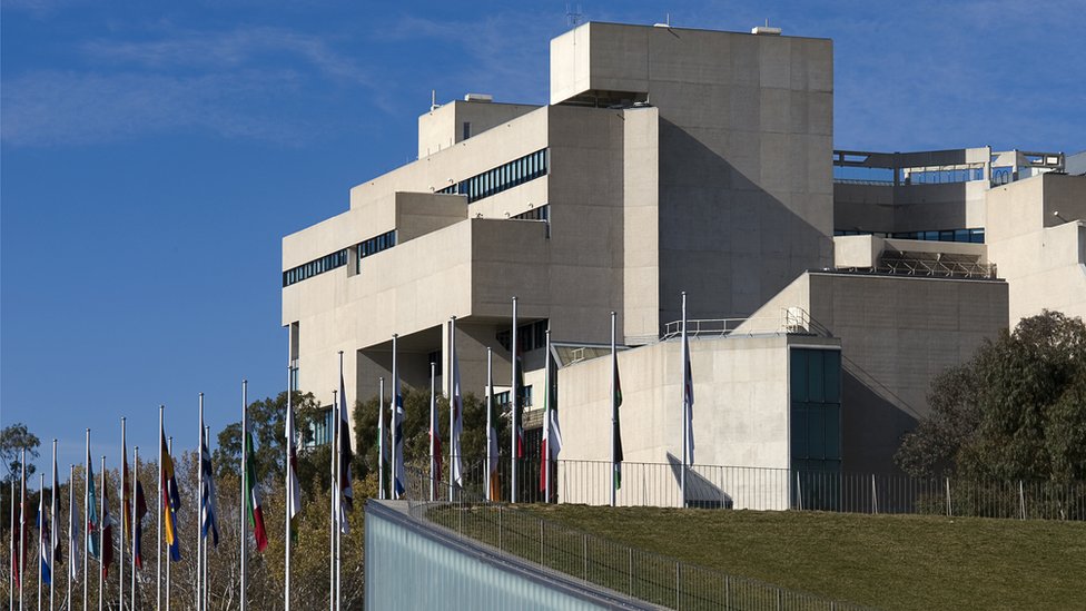 Australian defence lawyer named as police informant