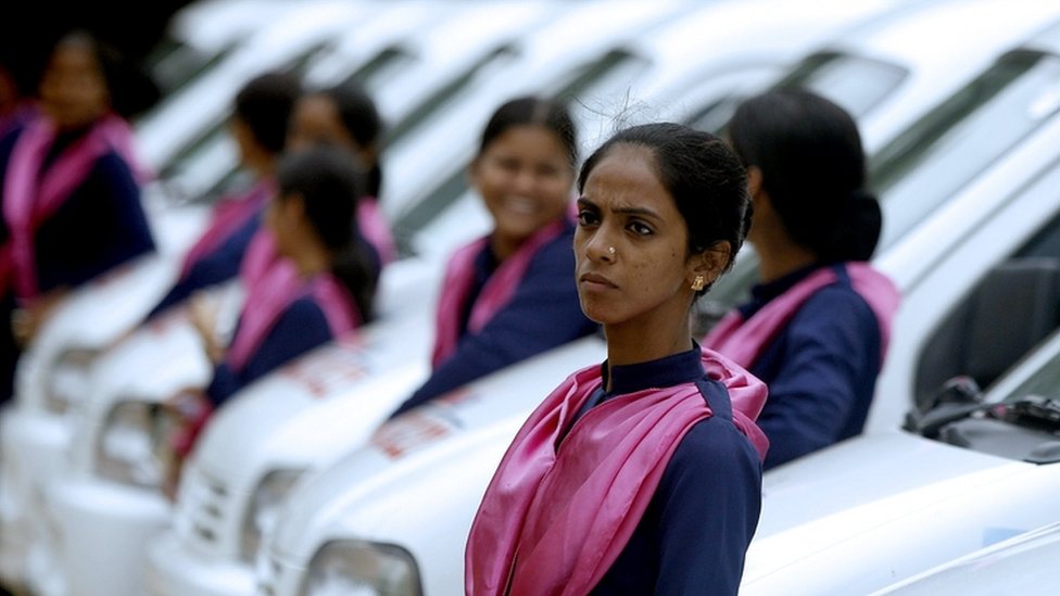 Женщины-таксисты из Индии