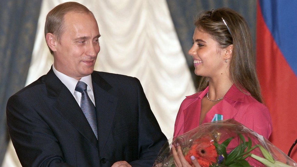 Путина обвинили в убийстве российского певца из-за любовницы Кабаевой - фото 2