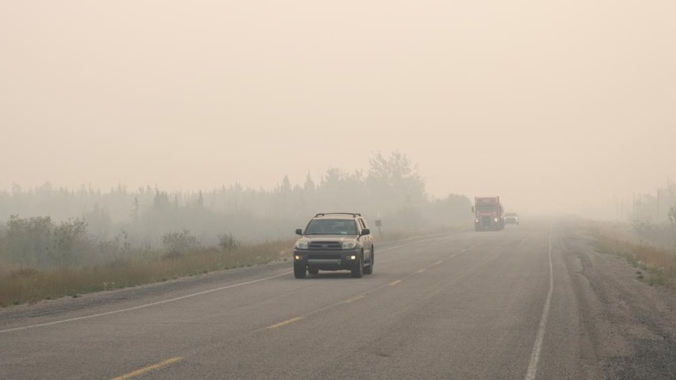 Canada wildfire: Race to evacuate city as blaze approaches