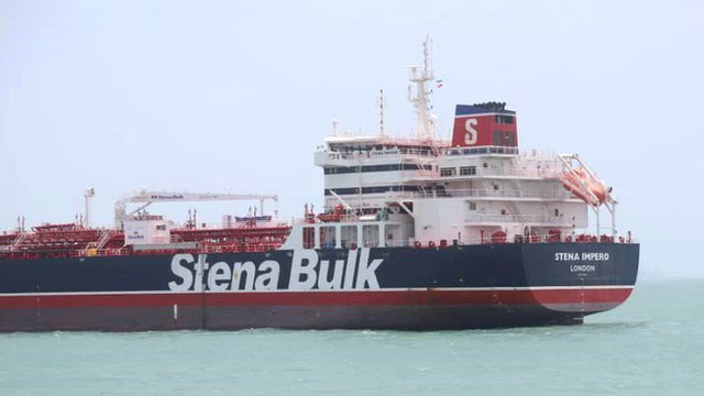 Imagen del buque británico Stena impero