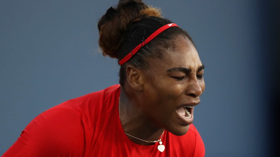 Serena Williams grita de frustración