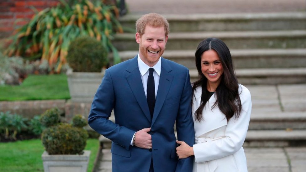 La web de la marca Line colapsó después de que Meghan Markle se pusiera uno de sus abrigos, al que ahora la compañía bautizó como "el Meghan". Harry y Meghan