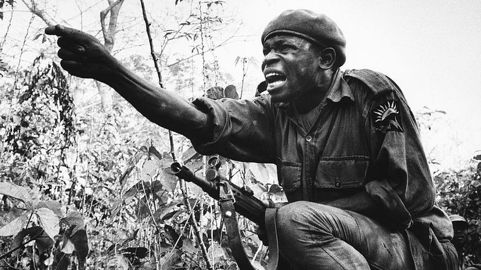 Africa, Nigeria civil war, Biafra, at the front line, young officer ordering an attack.