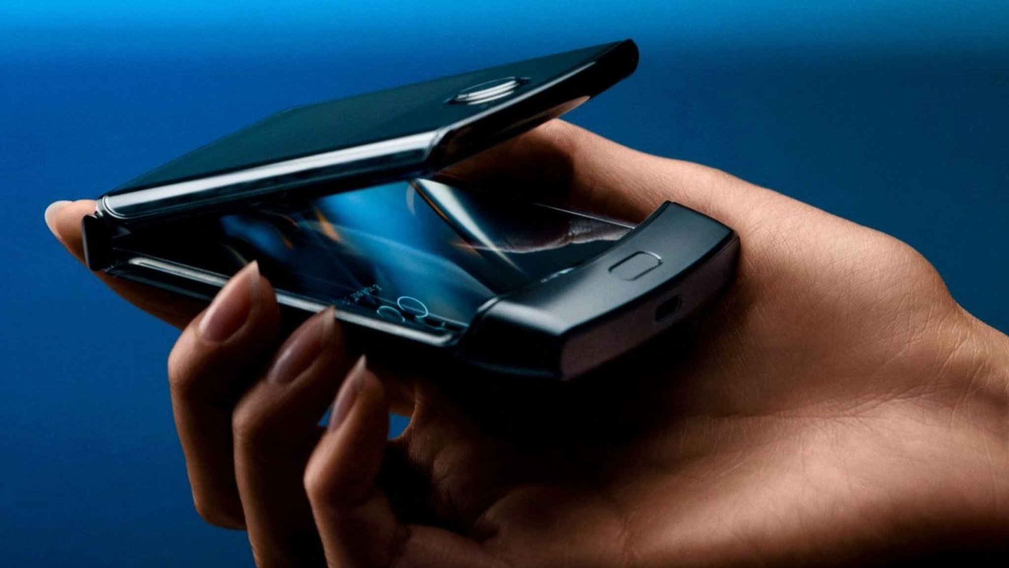 Motorola Razr Flip Phone Revived With Foldable Screen c News