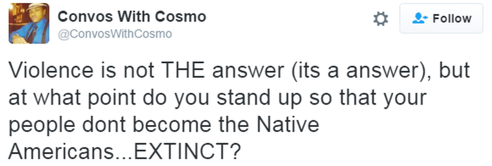Твиттер гласит: «Насилие - это не ответ (это ответ), но в какой момент вы встаете, чтобы ваш народ не стал коренными американцами ... УМЕРТЬ?»