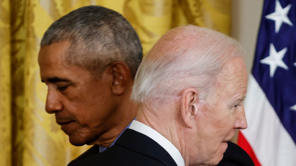 جو بايدن وباراك أوباما