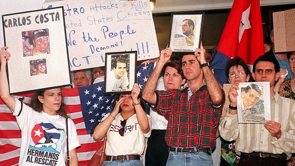 Protesta contra Cuba por el derribo de avionetas de Hermanos al Rescate.