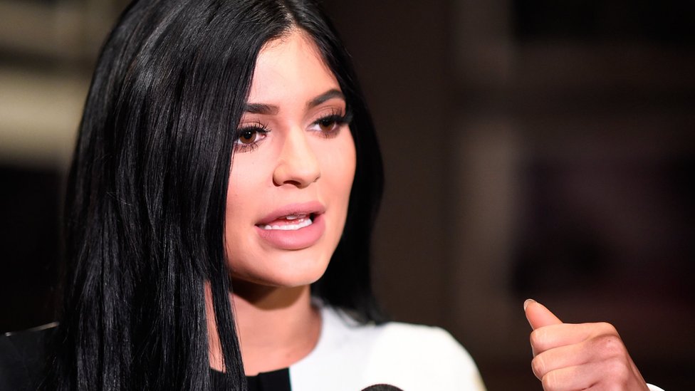 Kylie Jenner Ready To Retire From Instagram Bbc News 